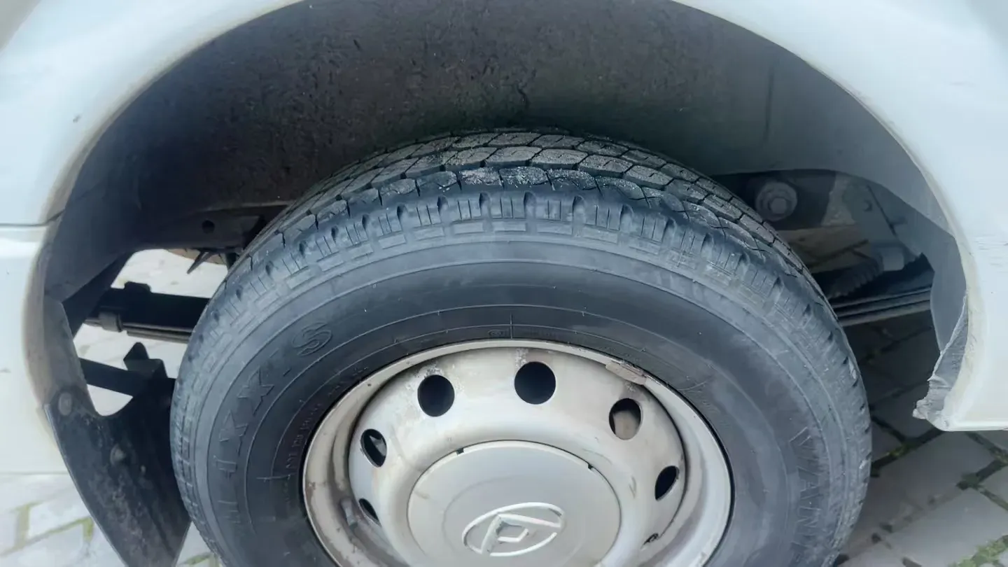 2023 MAXUS XinTu V80 2.0T 139HP L4 6MT,autocango,china used car exporter,china ev exporter,chinese used car exporter,chinese used ev exporter