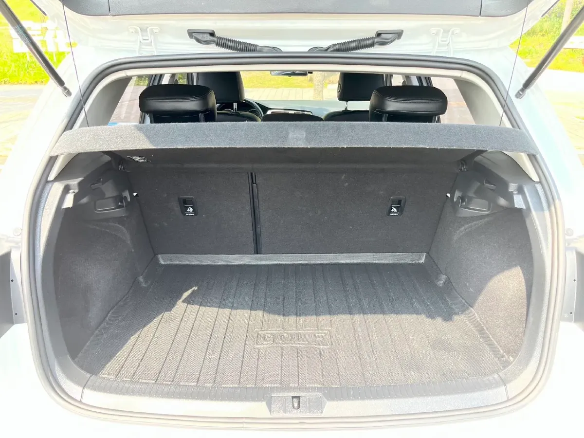 2018 Volkswagen Golf 1.4T 131HP L4 7DCT,autocango,china used car exporter,china ev exporter,chinese used car exporter,chinese used ev exporter