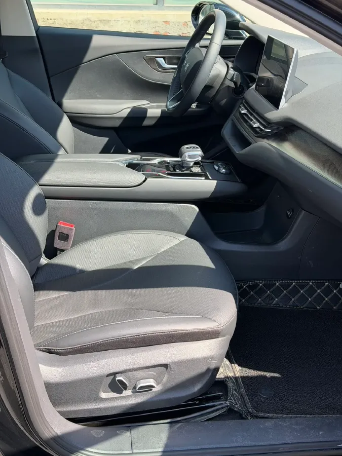 2022 HongQi E-QM5 BEV 54KWH,autocango,china used car exporter,china ev exporter,chinese used car exporter,chinese used ev exporter