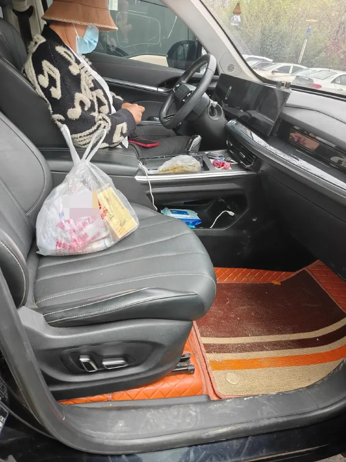 2022 Roewe RX5 MAX 1.5T 181HP L4 6AT,autocango,china used car exporter,china ev exporter,chinese used car exporter,chinese used ev exporter