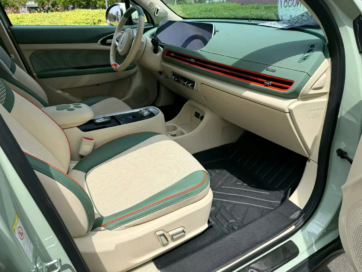 2022 ChangAn CS75 Plus 1.5T 178HP L4 6AT,autocango,china used car exporter,china ev exporter,chinese used car exporter,chinese used ev exporter