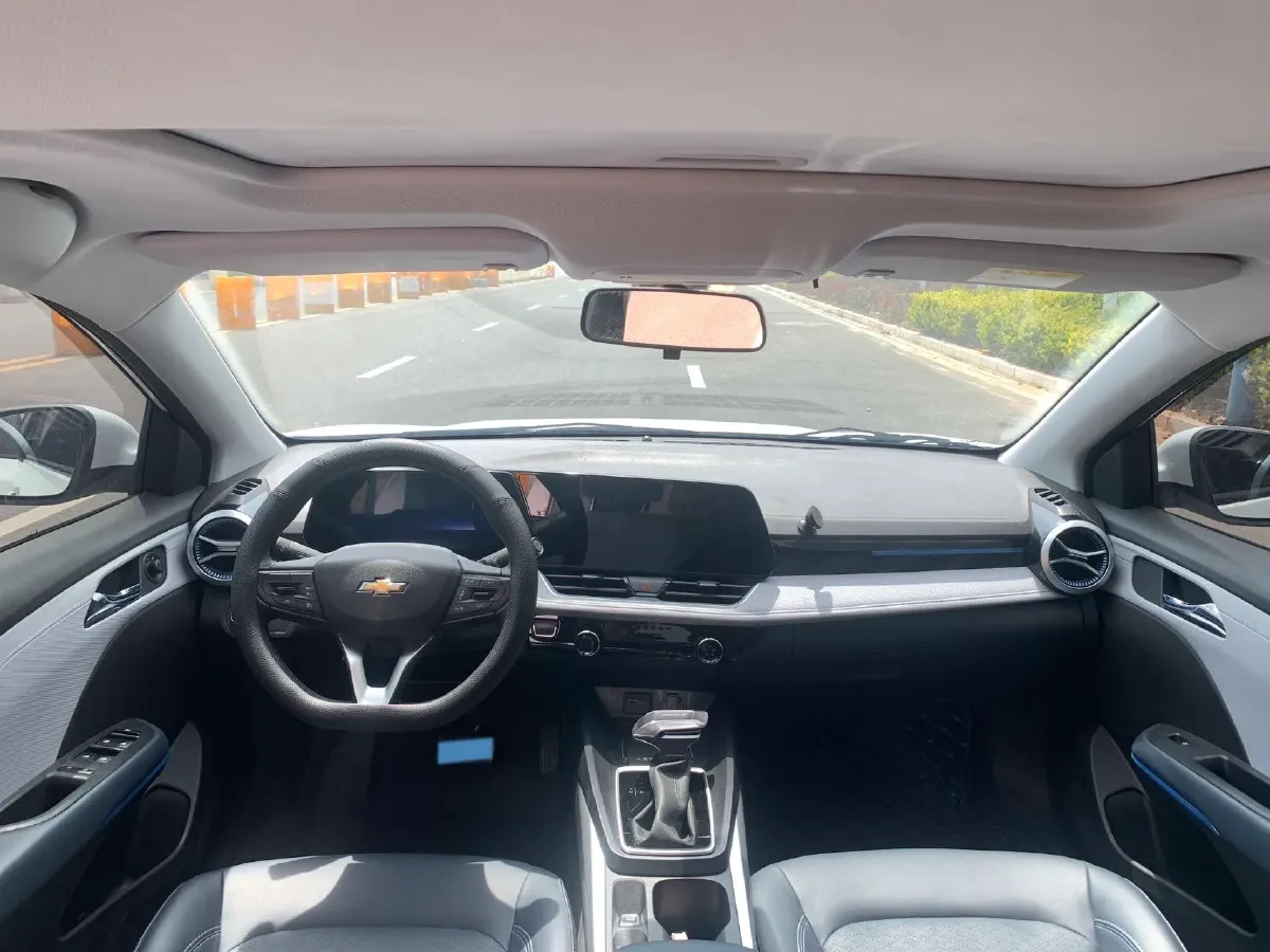 2023 Chevrolet Monza 1.5L 113HP L4 6DCT,autocango,china used car exporter,china ev exporter,chinese used car exporter,chinese used ev exporter