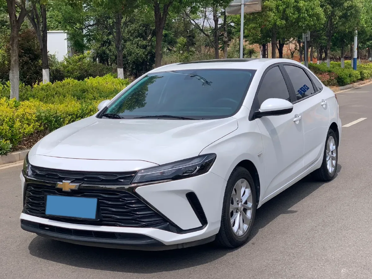 2023 Chevrolet Monza 1.5L 113HP L4 6DCT,autocango,china used car exporter,china ev exporter,chinese used car exporter,chinese used ev exporter