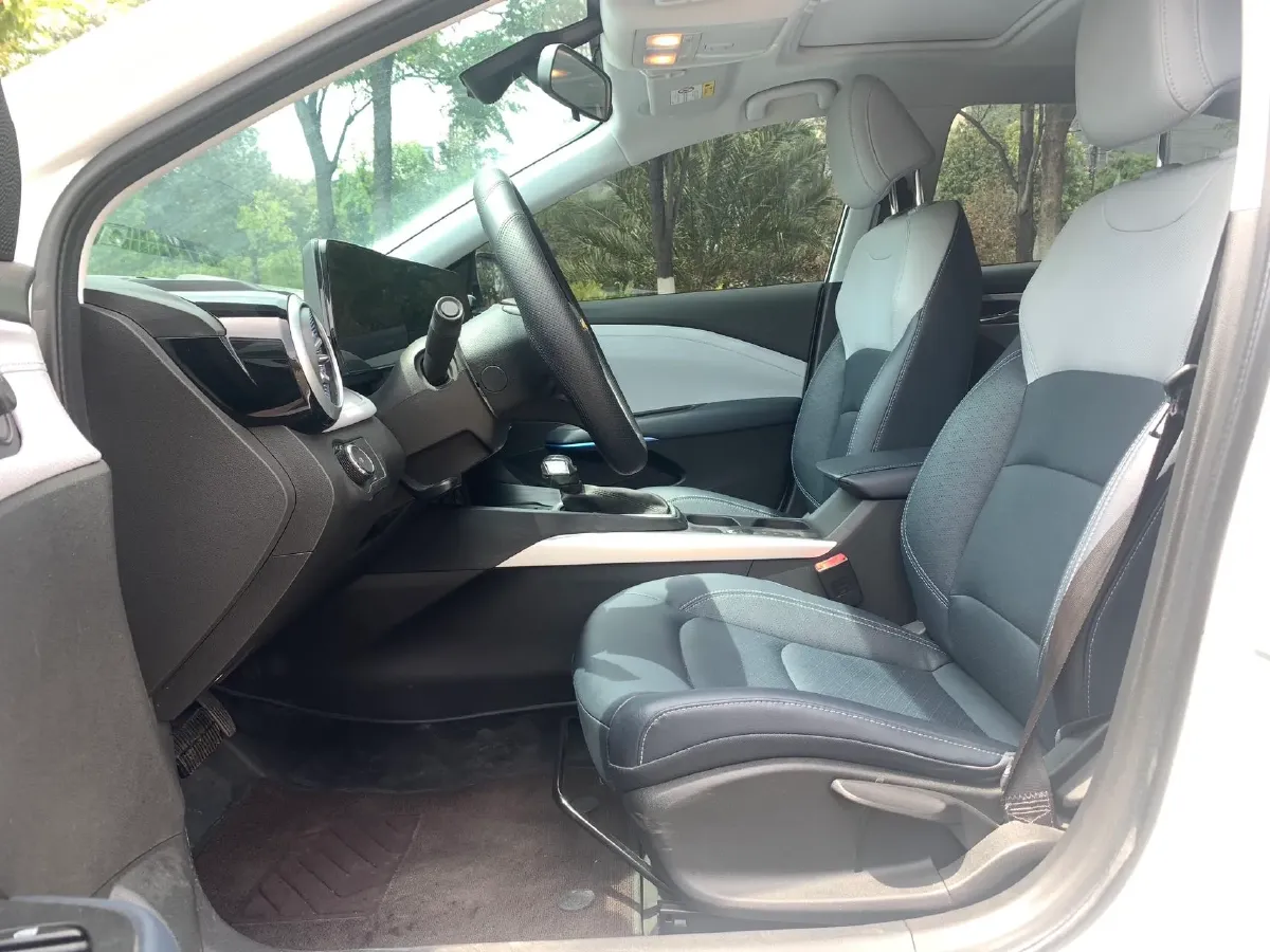 2023 Chevrolet Monza 1.5L 113HP L4 6DCT,autocango,china used car exporter,china ev exporter,chinese used car exporter,chinese used ev exporter