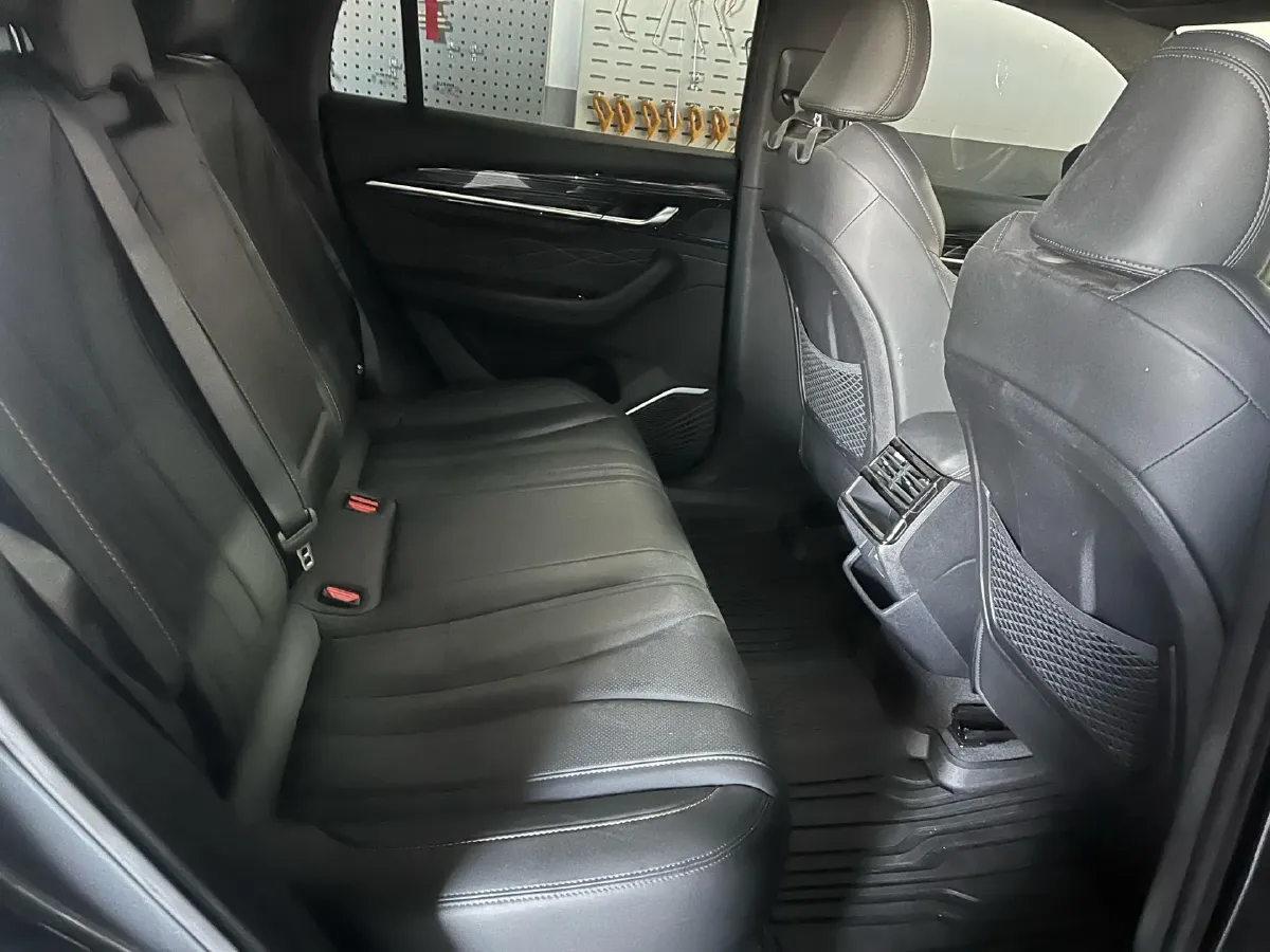 2024 Geely Monjaro 2.0T 218HP L4 7DCT,autocango,china used car exporter,china ev exporter,chinese used car exporter,chinese used ev exporter