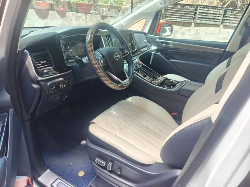 2021 GAC Trumpchi M8 2.0T 252HP L4 8AT,autocango,china used car exporter,china ev exporter,chinese used car exporter,chinese used ev exporter