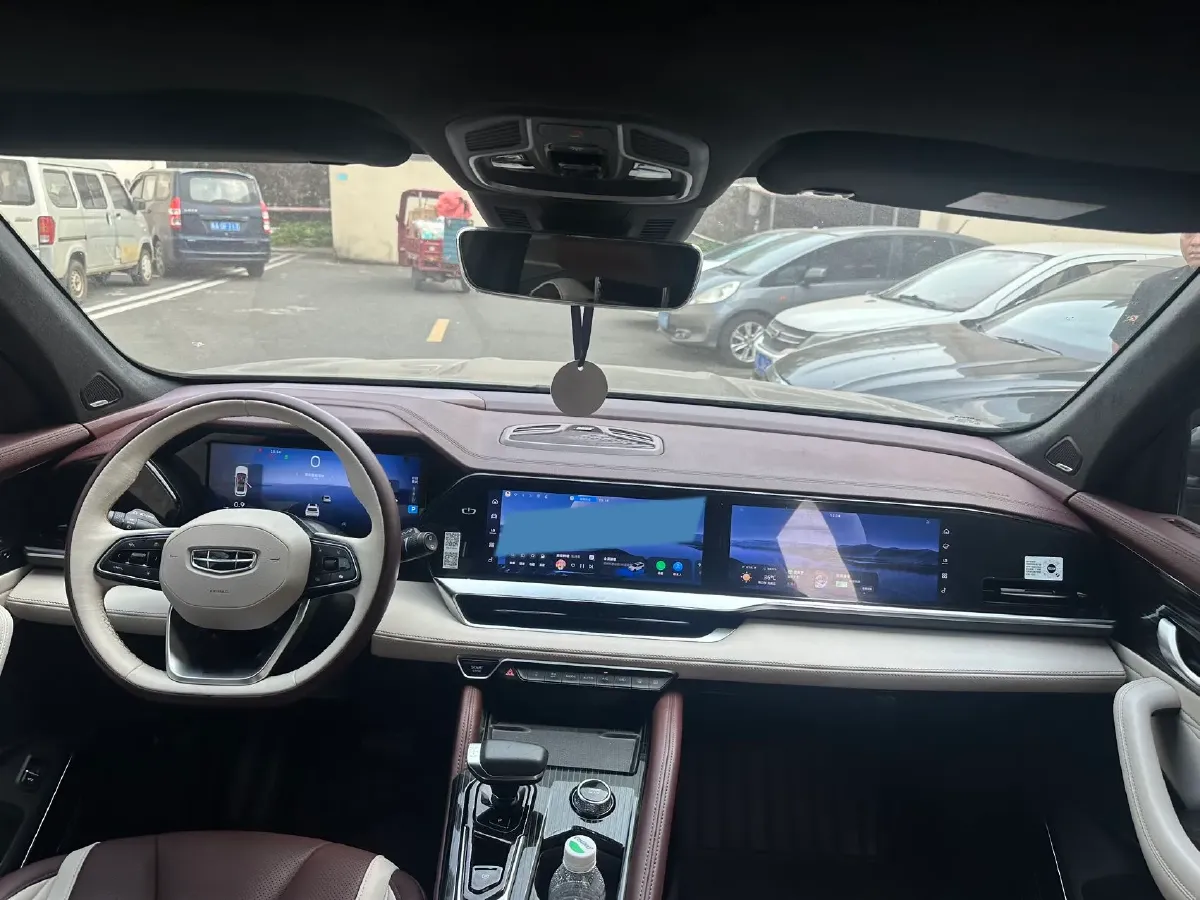 2021 Geely Monjaro 2.0T 218HP L4 7DCT,autocango,china used car exporter,china ev exporter,chinese used car exporter,chinese used ev exporter