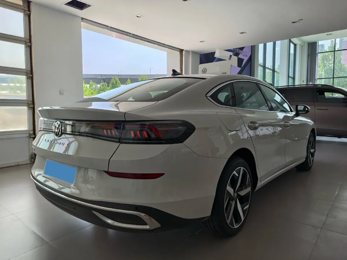 2024 Volkswagen Lamando 1.4T 150HP L4 7DCT,autocango,china used car exporter,china ev exporter,chinese used car exporter,chinese used ev exporter