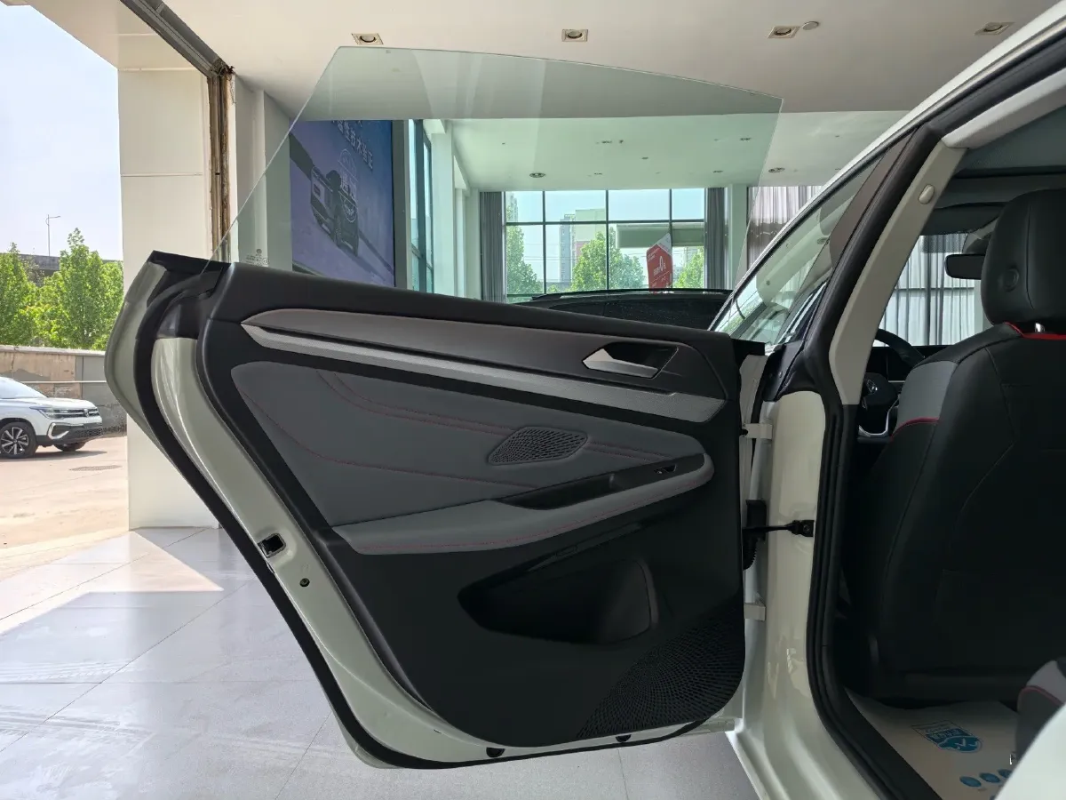 2024 Volkswagen Lamando 1.4T 150HP L4 7DCT,autocango,china used car exporter,china ev exporter,chinese used car exporter,chinese used ev exporter