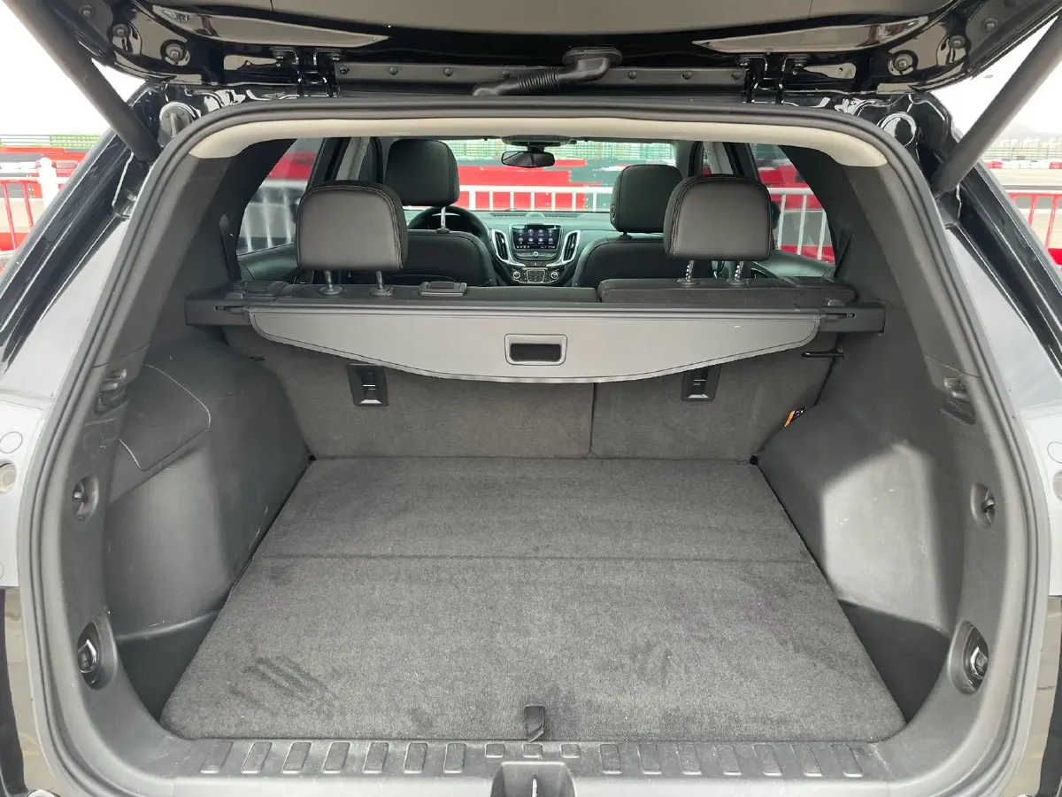 2019 Chevrolet Equinox 1.5T 180HP L4 6AT,autocango,china used car exporter,china ev exporter,chinese used car exporter,chinese used ev exporter