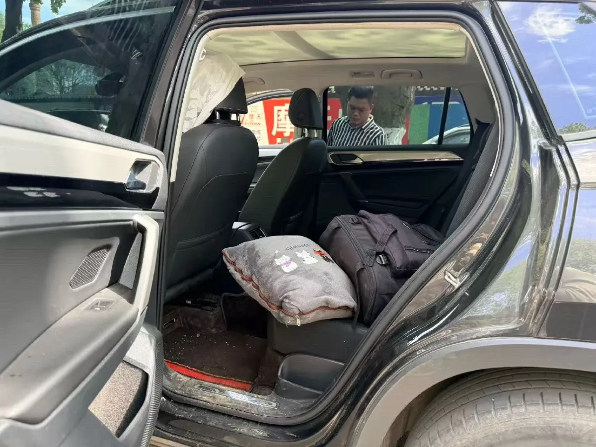 2021 Volkswagen Tayron 2.0T 186HP L4 7DCT,autocango,china used car exporter,china ev exporter,chinese used car exporter,chinese used ev exporter