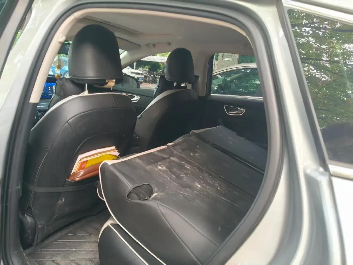 2023 Roewe D7 1.5L 112HP L4 1DHT PHEV 21.4KWH,autocango,china used car exporter,china ev exporter,chinese used car exporter,chinese used ev exporter