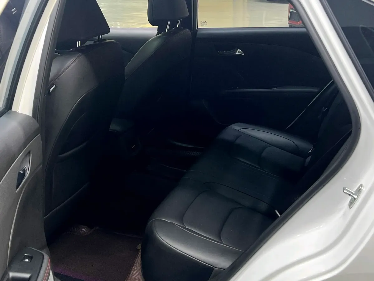 2019 Chevrolet Monza 1.3T 163HP L3 6AT,autocango,china used car exporter,china ev exporter,chinese used car exporter,chinese used ev exporter