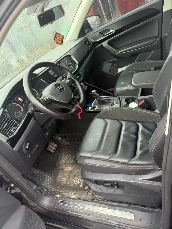 2019 Jeep Cherokee 2.0T 234HP L4 9AT,autocango,china used car exporter,china ev exporter,chinese used car exporter,chinese used ev exporter