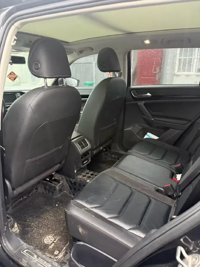 2019 Jeep Cherokee 2.0T 234HP L4 9AT,autocango,china used car exporter,china ev exporter,chinese used car exporter,chinese used ev exporter