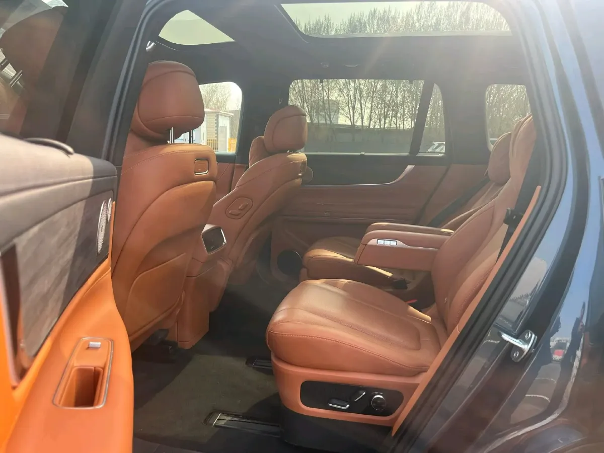 2024 AITO AITO M9 1.5T 152HP L4 REEV 42KWH,autocango,china used car exporter,china ev exporter,chinese used car exporter,chinese used ev exporter