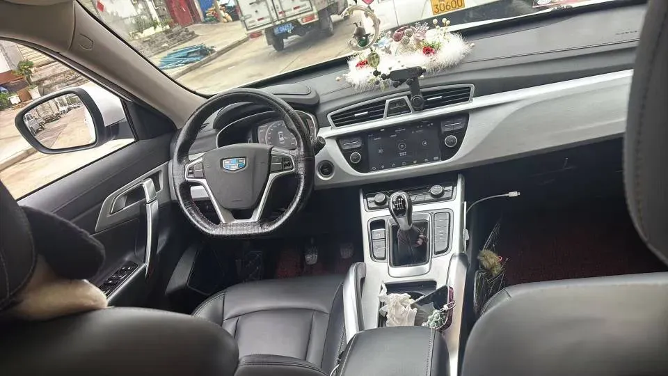 2016 Geely Azkarra 2.0L 141HP L4 6MT,autocango,china used car exporter,china ev exporter,chinese used car exporter,chinese used ev exporter