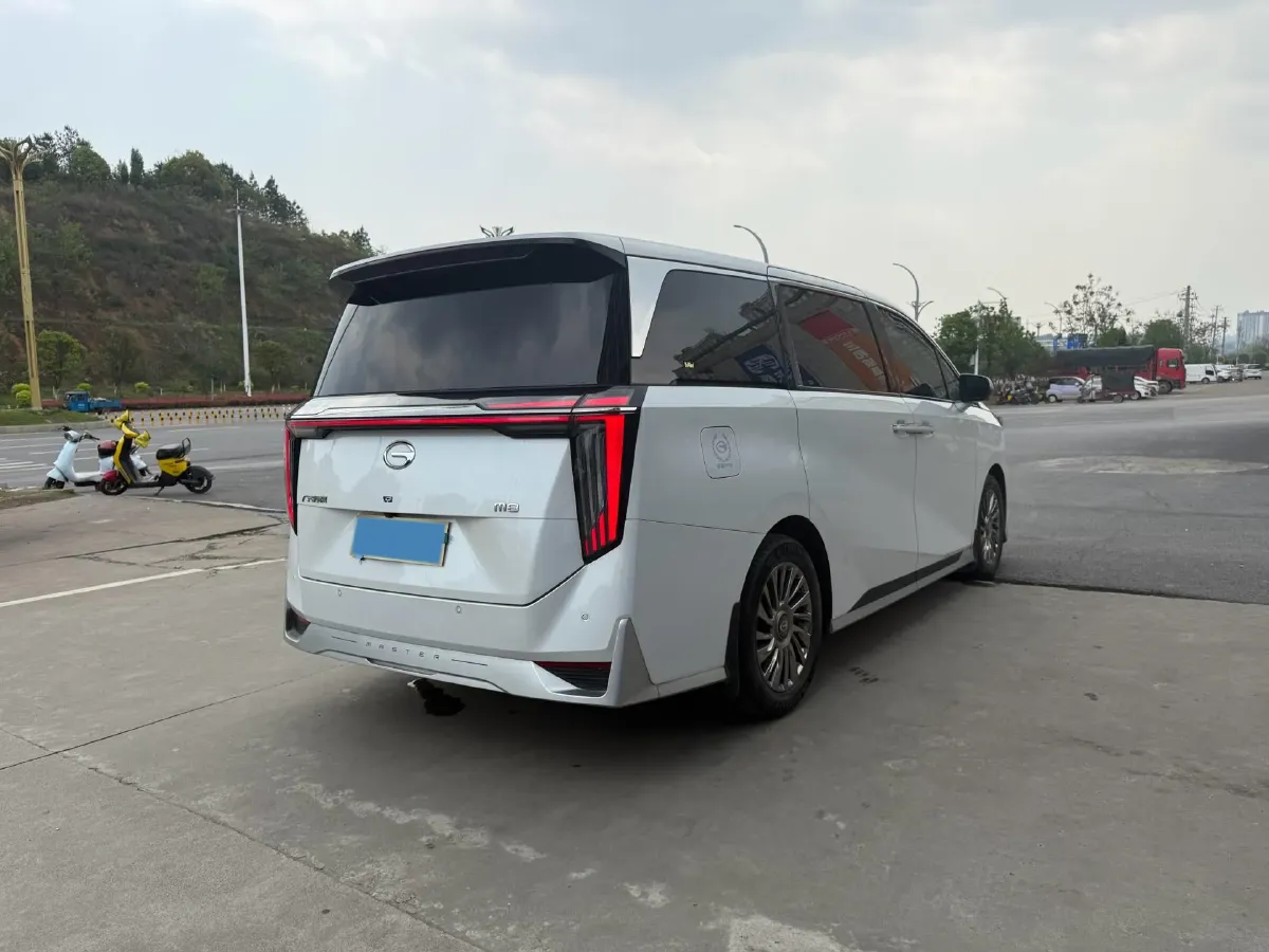 2023 GAC Trumpchi M8 2.0T 252HP L4 8AT,autocango,china used car exporter,china ev exporter,chinese used car exporter,chinese used ev exporter