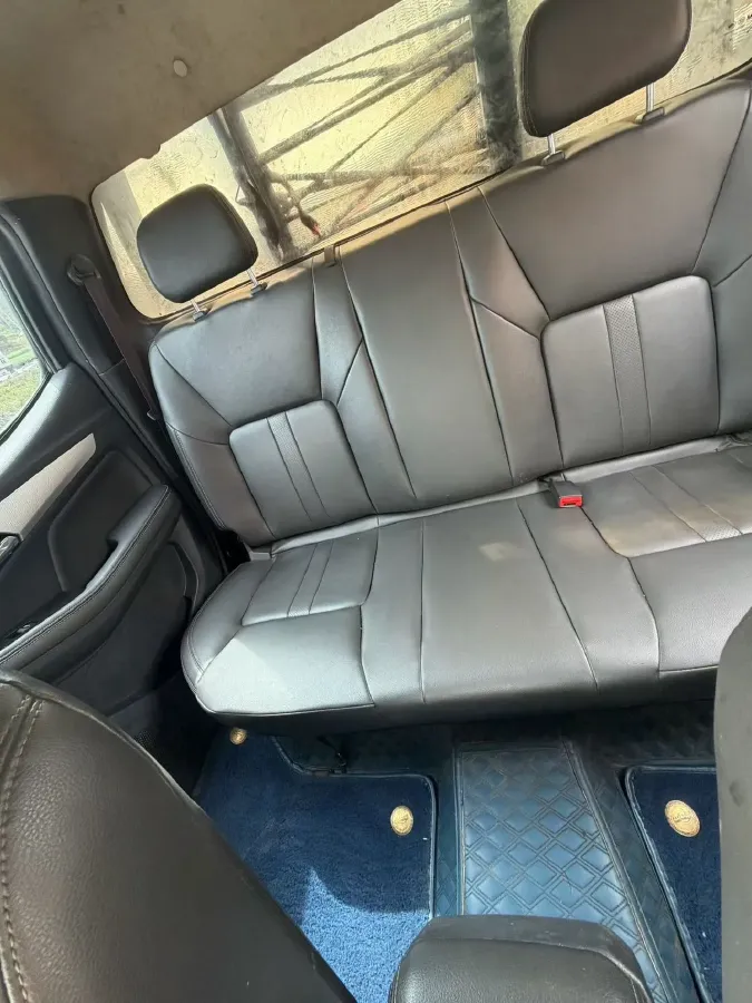 2020 Isuzu RE-MAX Jim 2.8T 120HP L4 5MT,autocango,china used car exporter,china ev exporter,chinese used car exporter,chinese used ev exporter