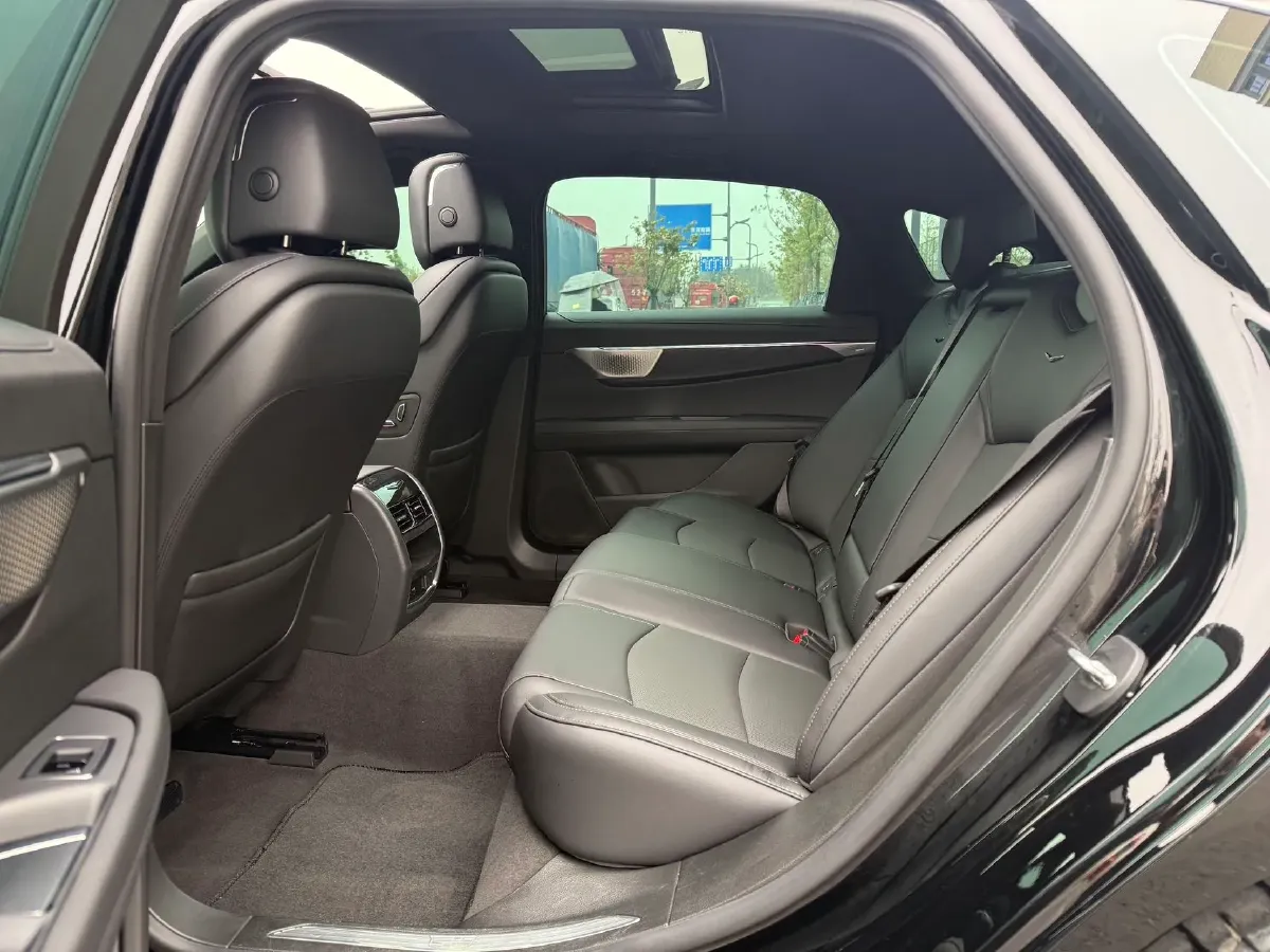 2023 Cadillac CT6 2.0T 237HP L4 10AT,autocango,china used car exporter,china ev exporter,chinese used car exporter,chinese used ev exporter