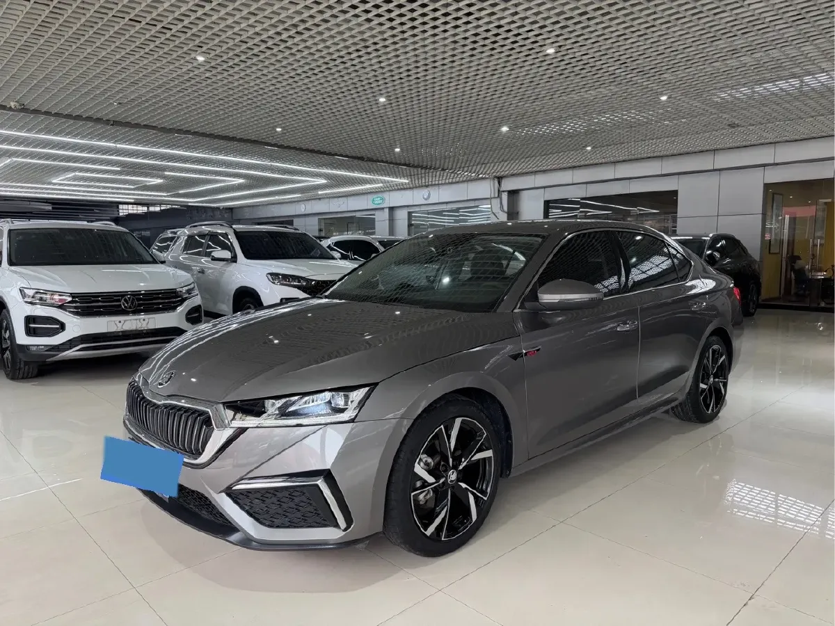 2022 Skoda Octavia 1.4T 150HP L4 7DCT,autocango,china used car exporter,china ev exporter,chinese used car exporter,chinese used ev exporter