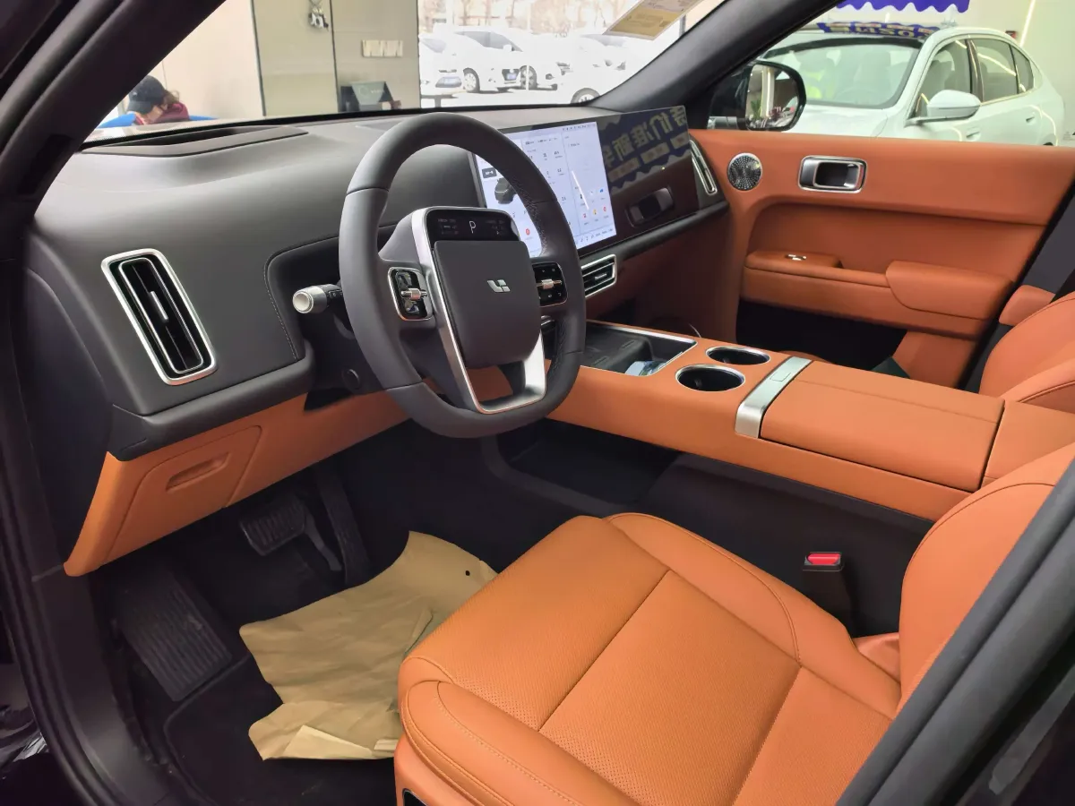 2025 Li L7 Range Extended 154HP REEV,autocango,china used car exporter,china ev exporter,chinese used car exporter,chinese used ev exporter