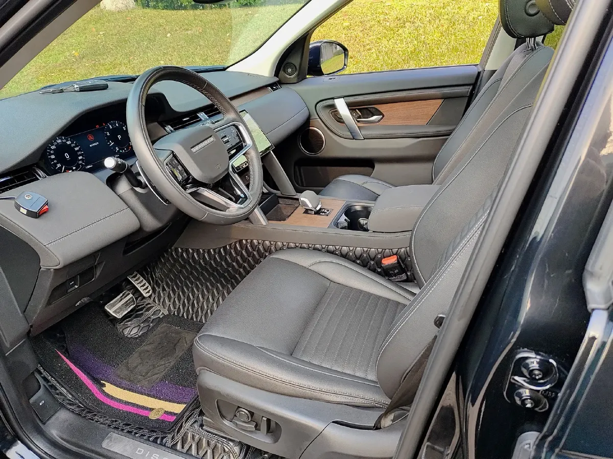 2024 Land Rover Discovery Sport 2.0T 249HP L4 9AT,autocango,china used car exporter,china ev exporter,chinese used car exporter,chinese used ev exporter