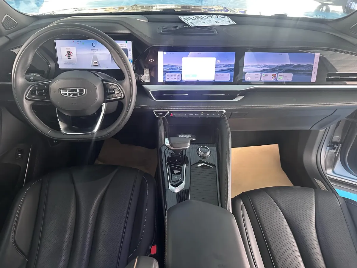 2024 Geely Monjaro 2.0T 218HP L4 7DCT,autocango,china used car exporter,china ev exporter,chinese used car exporter,chinese used ev exporter