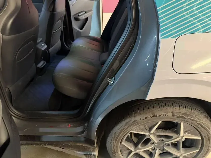 2025 Dongfeng Z9 2.0T 258HP L4 8AT,autocango,china used car exporter,china ev exporter,chinese used car exporter,chinese used ev exporter