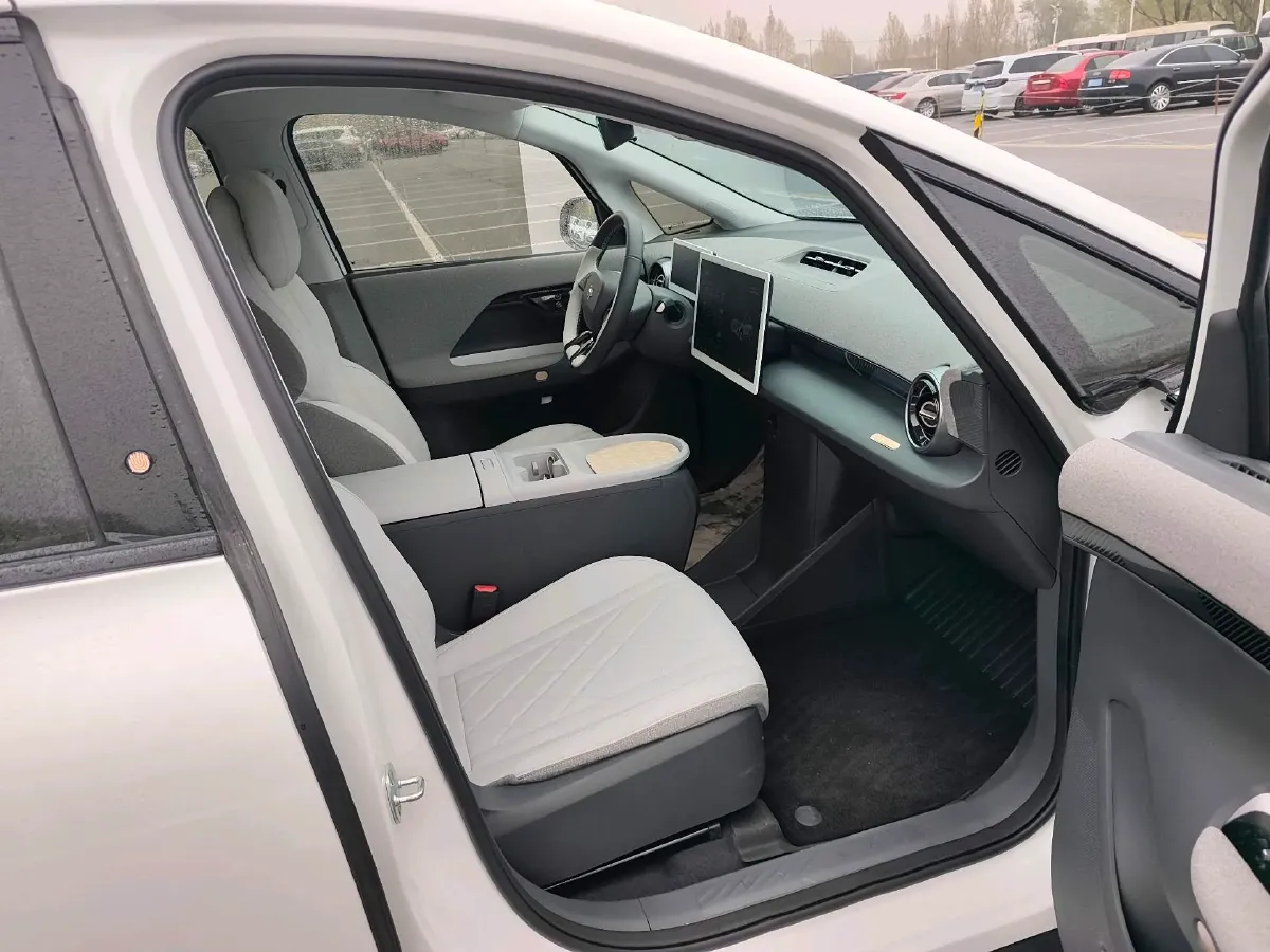 2024 ARCFOX KAOLA S BEV 58.8KWH,autocango,china used car exporter,china ev exporter,chinese used car exporter,chinese used ev exporter