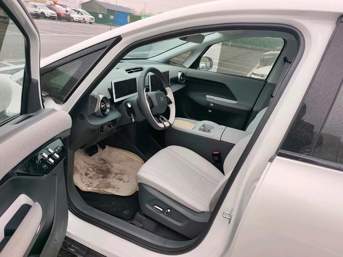 2024 ARCFOX KAOLA S BEV 58.8KWH,autocango,china used car exporter,china ev exporter,chinese used car exporter,chinese used ev exporter