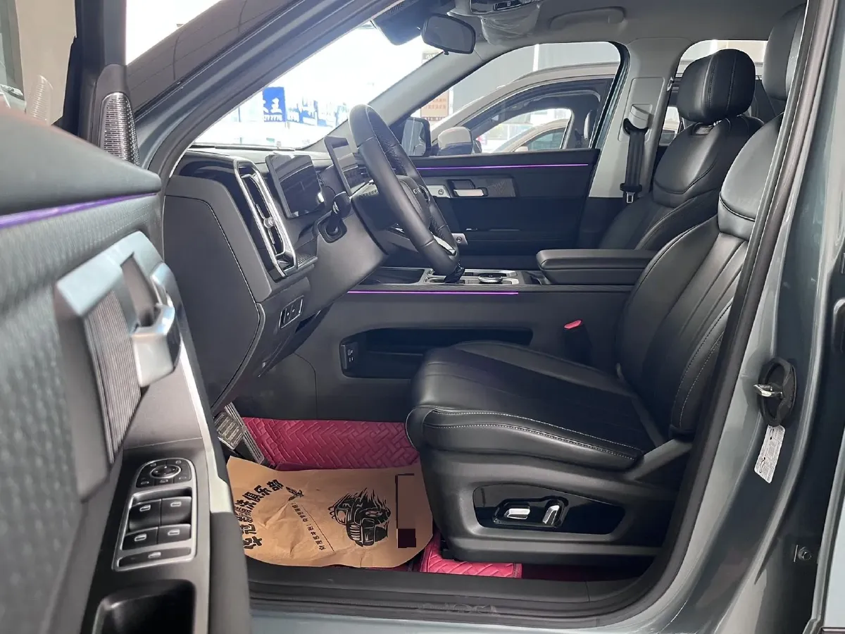 2023 Chery Exploration 06 1.6T 197HP L4 7DCT,autocango,china used car exporter,china ev exporter,chinese used car exporter,chinese used ev exporter