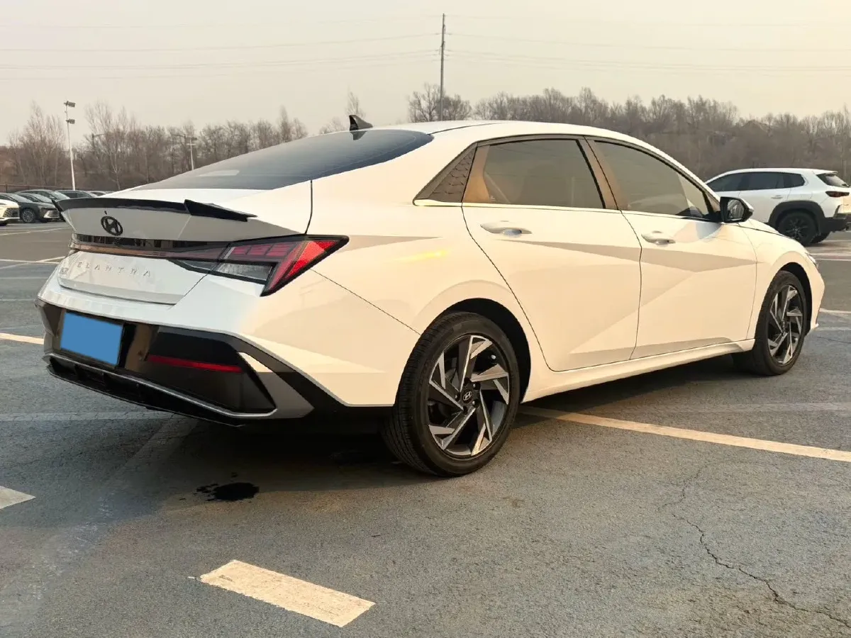 2023 Hyundai Elantra 1.5L 115HP L4 CVT,autocango,china used car exporter,china ev exporter,chinese used car exporter,chinese used ev exporter