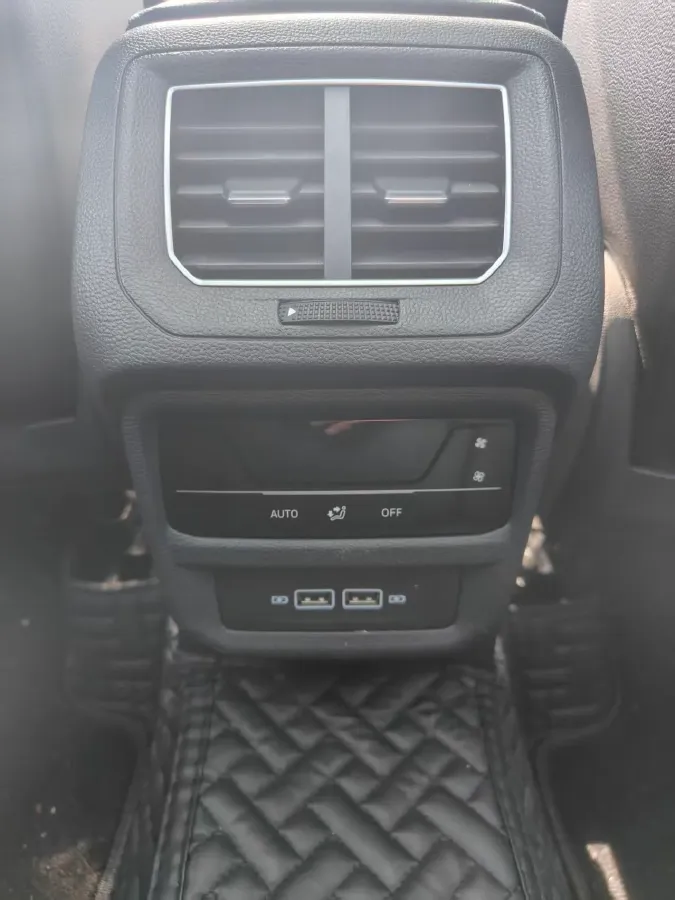 2021 Volkswagen Tayron 1.4T 150HP L4 7DCT,autocango,china used car exporter,china ev exporter,chinese used car exporter,chinese used ev exporter