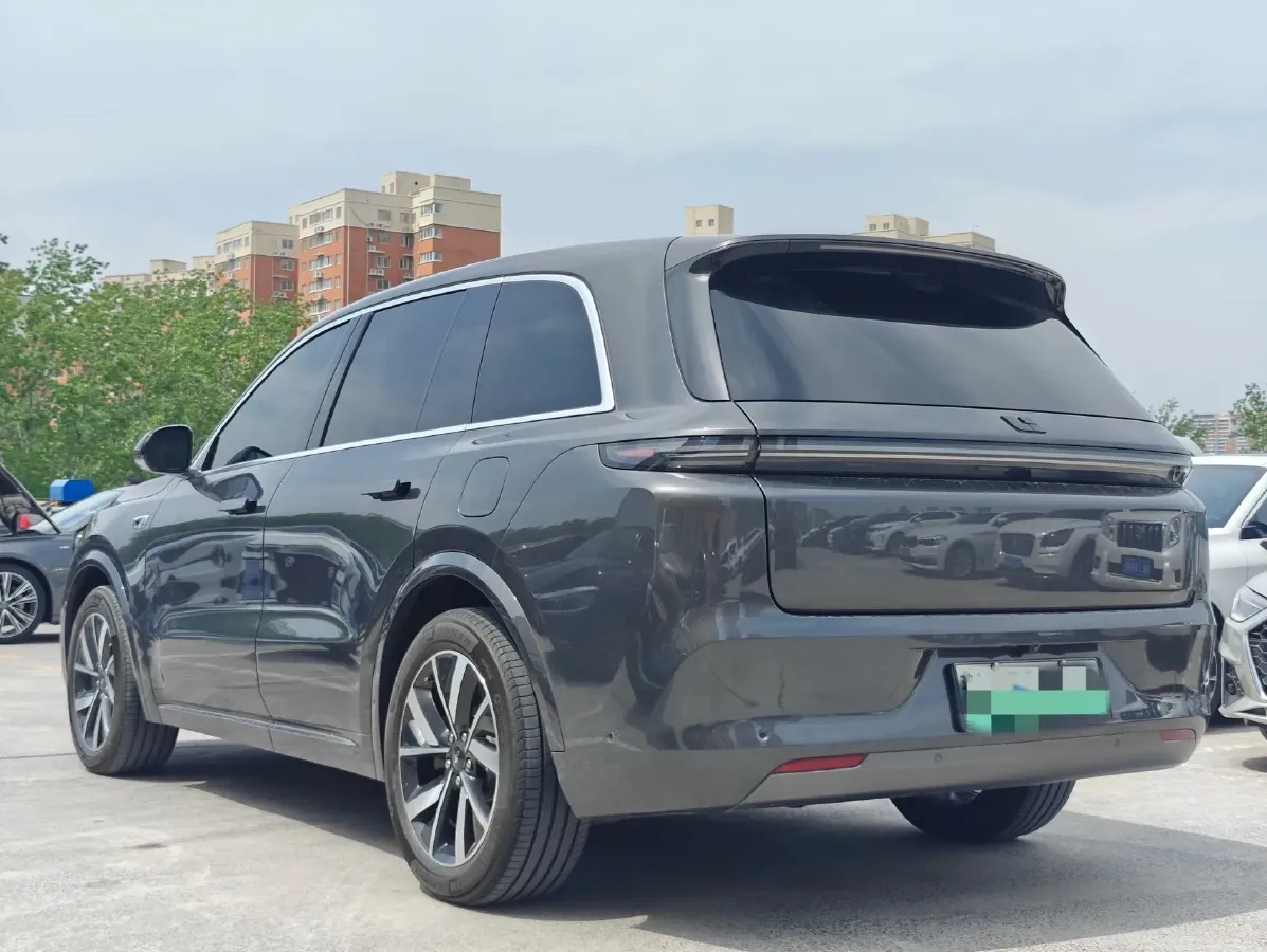 2023 Li L8 Range Extended 154HP REEV 40.9KWH,autocango,china used car exporter,china ev exporter,chinese used car exporter,chinese used ev exporter