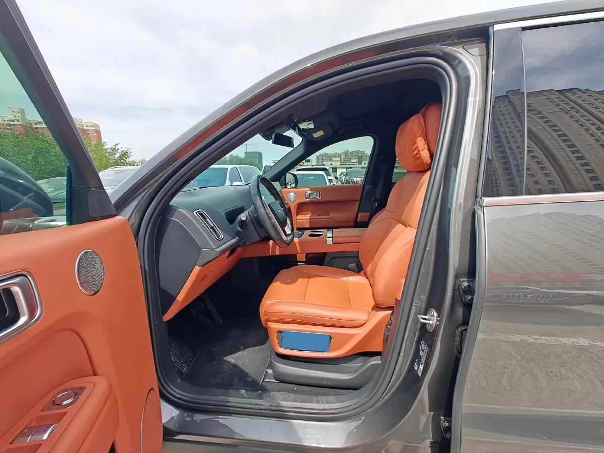 2023 Li L8 Range Extended 154HP REEV 40.9KWH,autocango,china used car exporter,china ev exporter,chinese used car exporter,chinese used ev exporter