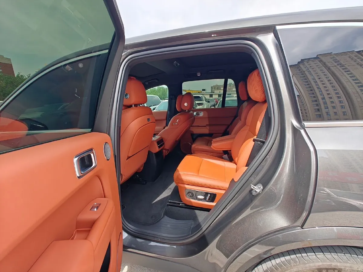 2023 Li L8 Range Extended 154HP REEV 40.9KWH,autocango,china used car exporter,china ev exporter,chinese used car exporter,chinese used ev exporter