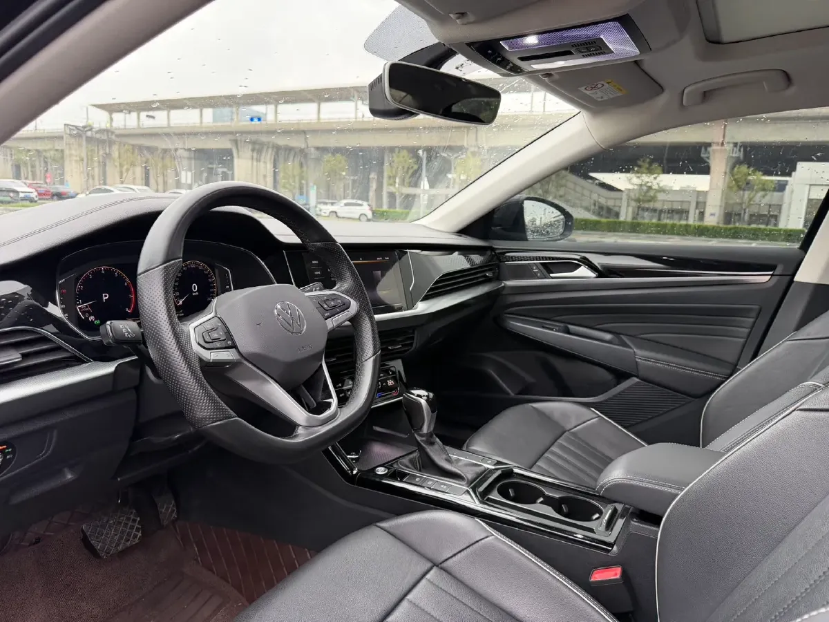 2022 Skoda Kodiak GT 2.0T 186HP L4 7DCT,autocango,china used car exporter,china ev exporter,chinese used car exporter,chinese used ev exporter