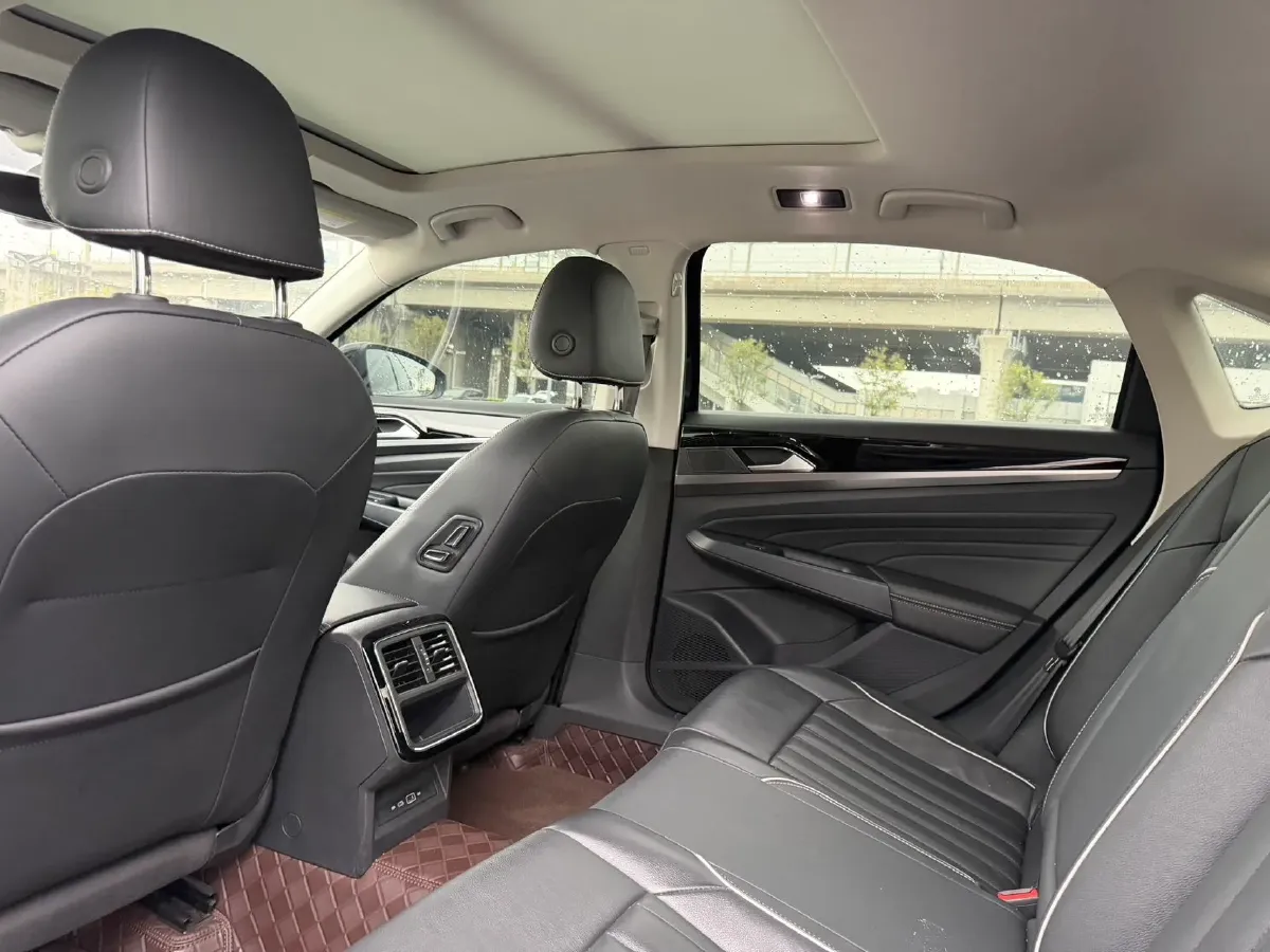 2022 Skoda Kodiak GT 2.0T 186HP L4 7DCT,autocango,china used car exporter,china ev exporter,chinese used car exporter,chinese used ev exporter