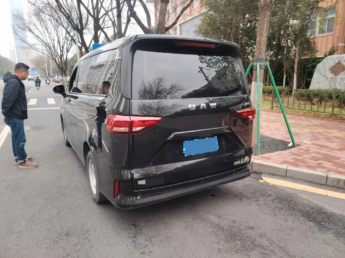 2023 BAW RuiSheng Trump M7 1.6L 124HP L4 5MT,autocango,china used car exporter,china ev exporter,chinese used car exporter,chinese used ev exporter