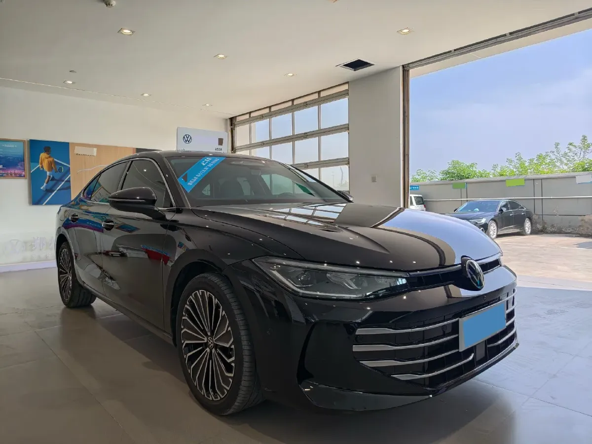 2025 Volkswagen Passat 2.0T 220HP L4 7DCT,autocango,china used car exporter,china ev exporter,chinese used car exporter,chinese used ev exporter