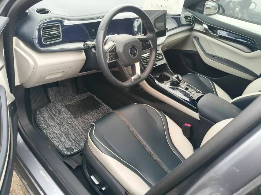 2021 Haval F7 1.5T 169HP L4 7DCT,autocango,china used car exporter,china ev exporter,chinese used car exporter,chinese used ev exporter