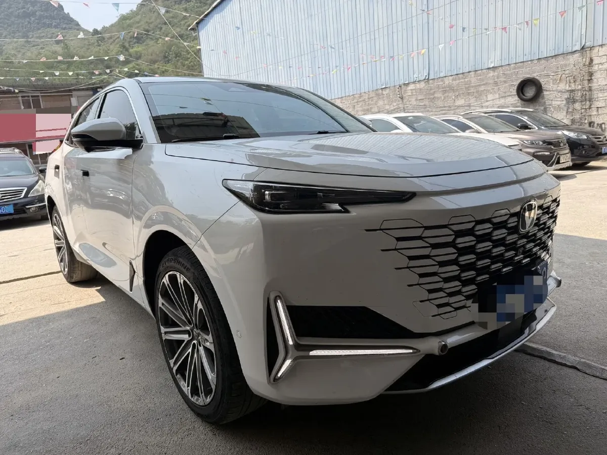 2021 ChangAn UNI-K 2.0T 233HP L4 8AT,autocango,china used car exporter,china ev exporter,chinese used car exporter,chinese used ev exporter