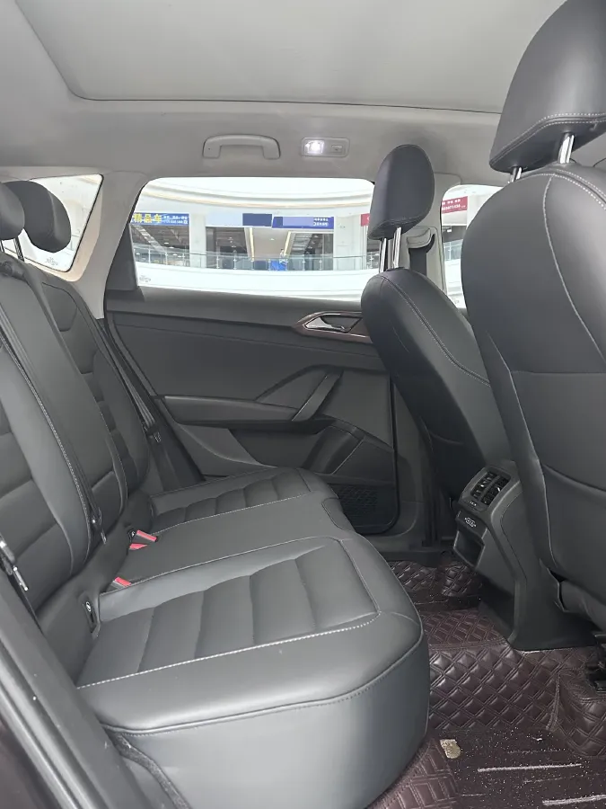 2019 MINI MINI 1.5T 102HP L3 7DCT,autocango,china used car exporter,china ev exporter,chinese used car exporter,chinese used ev exporter