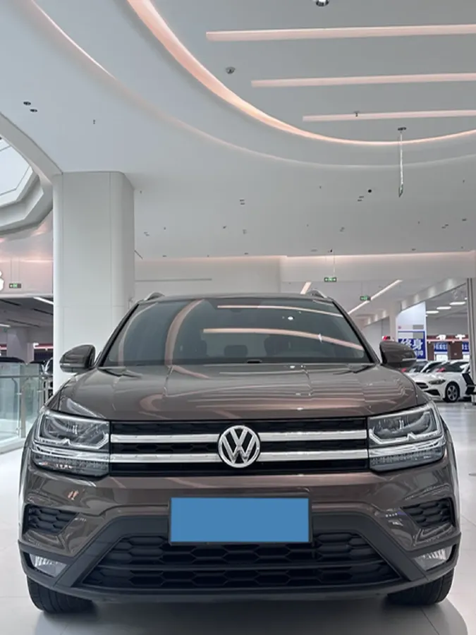 2019 MINI MINI 1.5T 102HP L3 7DCT,autocango,china used car exporter,china ev exporter,chinese used car exporter,chinese used ev exporter