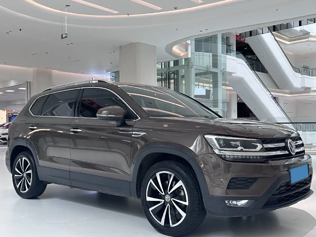 2019 MINI MINI 1.5T 102HP L3 7DCT,autocango,china used car exporter,china ev exporter,chinese used car exporter,chinese used ev exporter