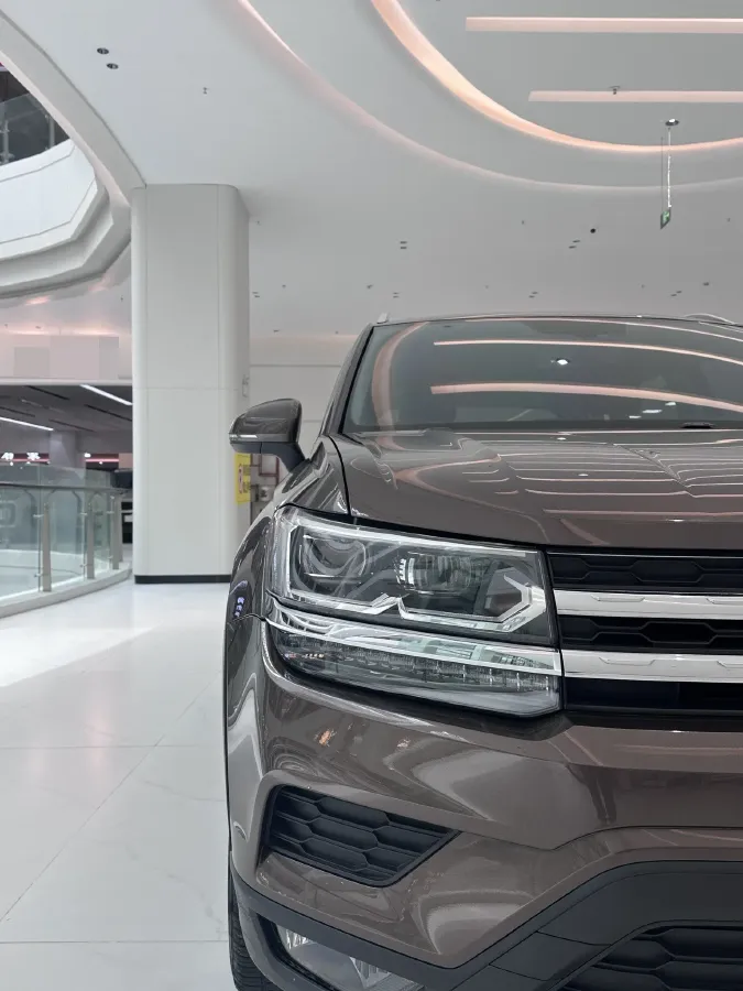 2019 MINI MINI 1.5T 102HP L3 7DCT,autocango,china used car exporter,china ev exporter,chinese used car exporter,chinese used ev exporter