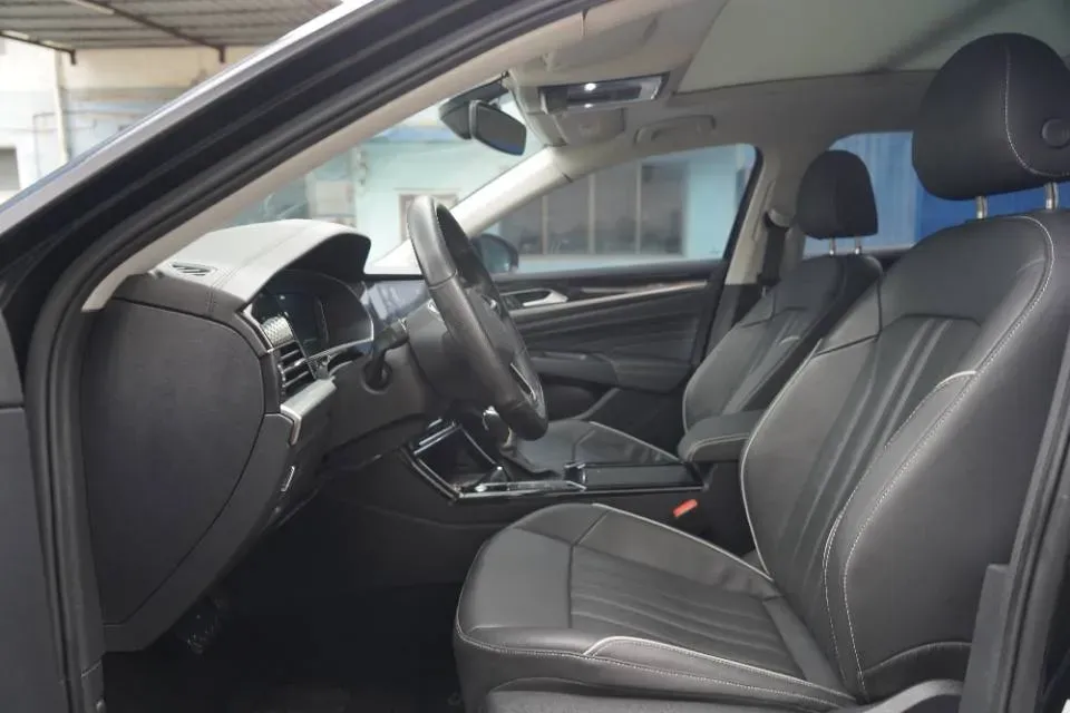 2023 Volkswagen Passat 2.0T 186HP L4 7DCT,autocango,china used car exporter,china ev exporter,chinese used car exporter,chinese used ev exporter