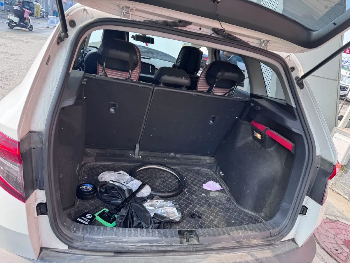 2020 Skoda Karoq 1.4T 150HP L4 7DCT,autocango,china used car exporter,china ev exporter,chinese used car exporter,chinese used ev exporter