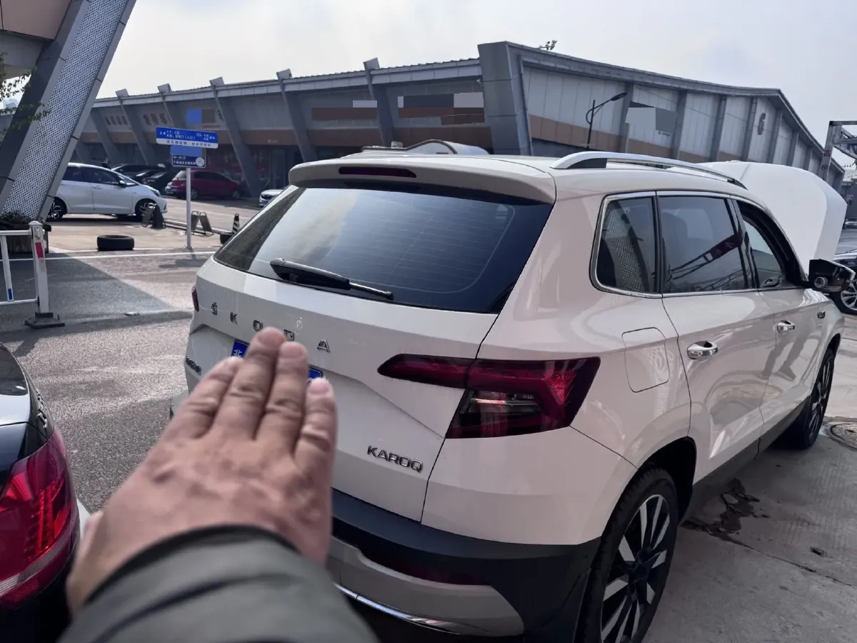 2020 Skoda Karoq 1.4T 150HP L4 7DCT,autocango,china used car exporter,china ev exporter,chinese used car exporter,chinese used ev exporter